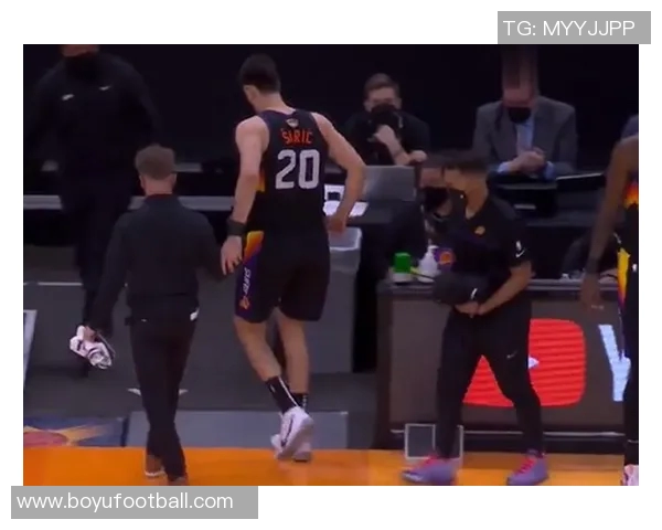 卡斯尔与文班训练赛中膝盖相撞受伤初步评估显示伤势并不严重