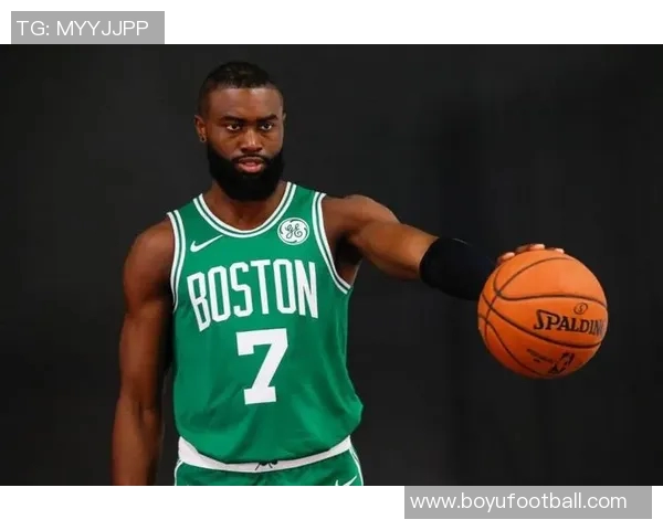 杰伦布朗称赞米诺特表现出色期待其在稳定性上持续进步