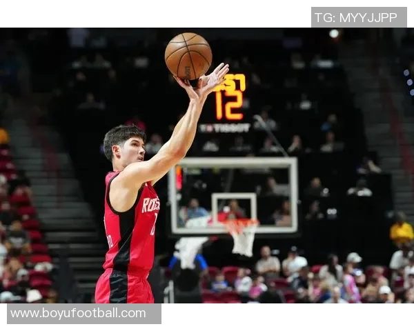 谢泼德赞阿门后场搭档能力出众攻筐威胁吸引防守注意力