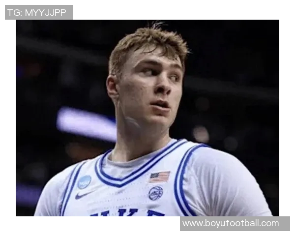 弗拉格称赞浓眉对球队的重要性享受与他无球配合的乐趣